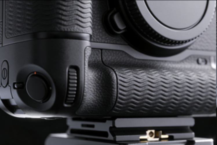 Camera Grips with Good Elasticity Camera Grips with Good Elasticity