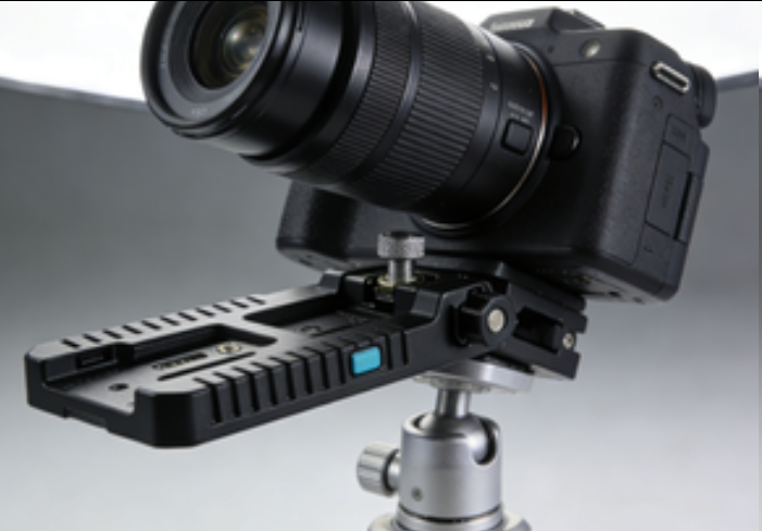 Smart Devices with Quick - Release Plates